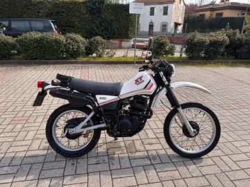 Yamaha XT 550
