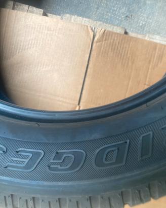 Preunatici Bridgestone 265/55 R19