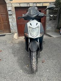 Scooter Kymco Agility 125 (motore fuso)