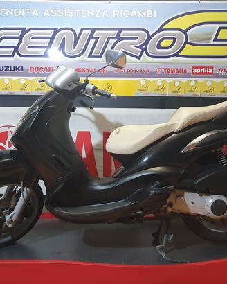 Piaggio Beverly 200