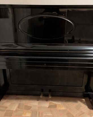 Pianoforte verticale nero