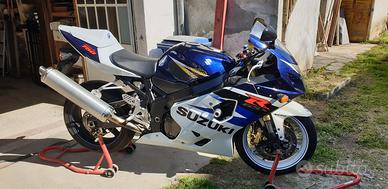 Moto SUZUKI GSX-R 750 K4