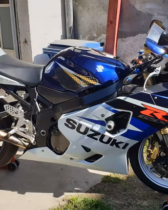 Moto SUZUKI GSX-R 750 K4
