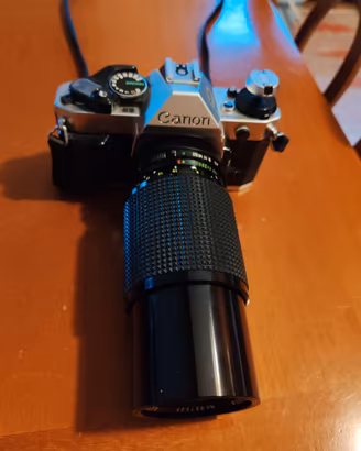 Macchina fotografica Canon più ottiche