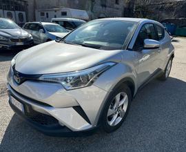 TOYOTA C-HR 1.8 Hybrid E-CVT