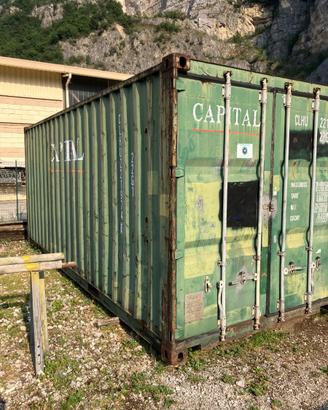 Container