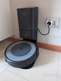 IRobot Roomba i3 con Base di Svuotamento