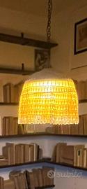 Lampadario fatto a mano in uncinetto