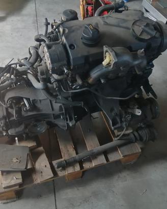 Motore VW Passat 1.9 tdi