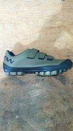 Scarpe da mountain bike