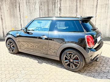 Mini One F56 – Baker Street Edition