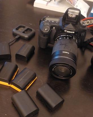 Canon EOS 60D + 2 obiettivi + batterie + borsa fot