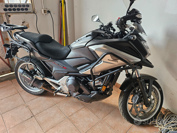 Honda NC 750X con cambio automatico DCT
