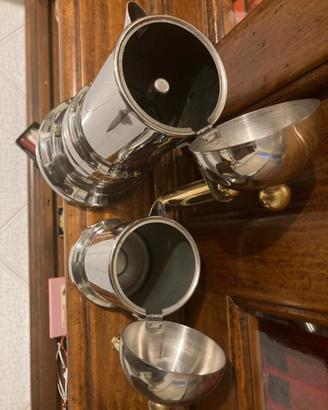 Caffettuera e lattiera kontessa