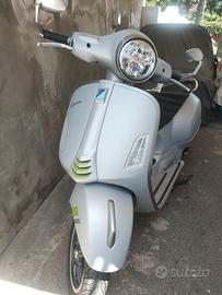 vespa GTS 300 supertech