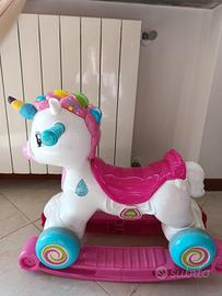 unicorno a dondolo