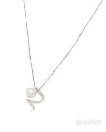 Collana in oro con diamanti e perla