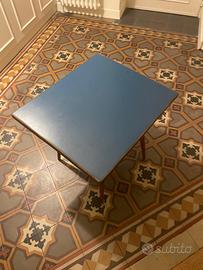 Tavolino rettangolare con piano in formica anni 50