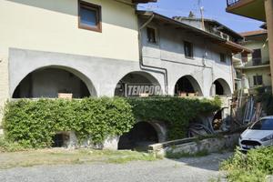 AMPIO 5 LOCALI SEMINDIPENDENTE SENZA SPESE ARREDAT