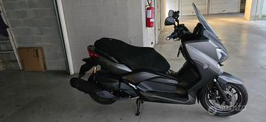 X-MAX 