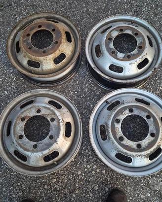 Cerchio In Ferro Da 16" Per Iveco New Daily - C