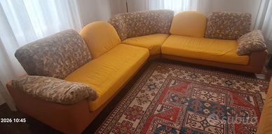 Divano angolare Mimo – Buone condizioni