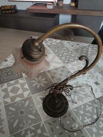 Lampada da tavolo