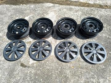 4 cerchi in ferro da 14" con copricerchi