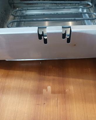 Griglia elettrica in acciaio marca Nida da 1800 W