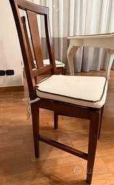 Sedie di legno