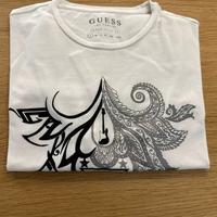 T-Shirt della Guess in taglia S