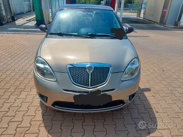 Lancia Ypsilon platino full optional