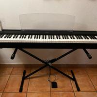 Pianoforte elettronico con tasti pesati