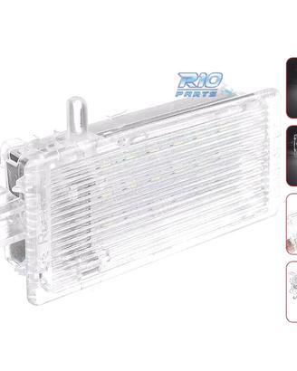 PLAFONIERA LED PER PORTAOGETTI O BAGAGLIAIO BMW E4