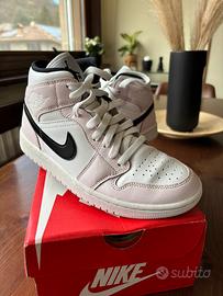 Nike Jordan Mid 1 donna