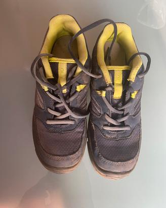 Scarpe da trekking n. 38 Decathlon