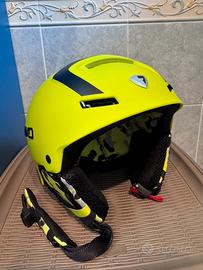Casco sci