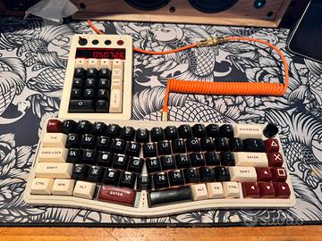 Tastiera meccanica ALICE AKS068 + Numpad 8BitDo