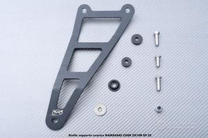 Staffa supporto scarico KAWASAKI ZX6R ZX10R 09 25