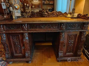 scrivania neorinascimentale 