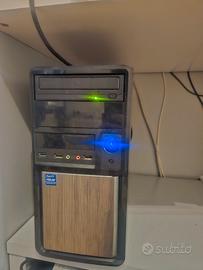 pc fisso Asus + schermo ricurvo samsung