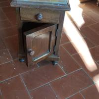 Comodino Casa delle Bambole in legno e marmo