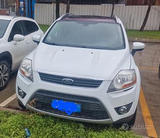 KUGA 2.0 DIESEL TITANIUM 4WD