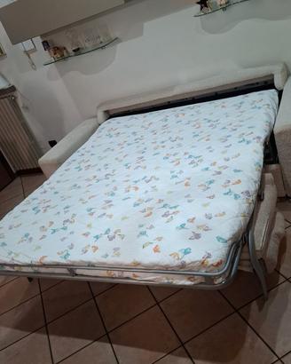Divano letto matrimoniale