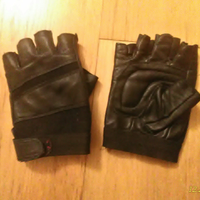 Guanti in pelle neri