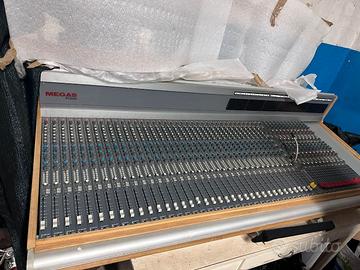 LOTTO STRUMENTAZIONE AUDIO PROFESSIONALE