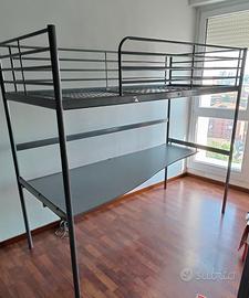Letto Ikea Svarta a soppalco con scrivania
