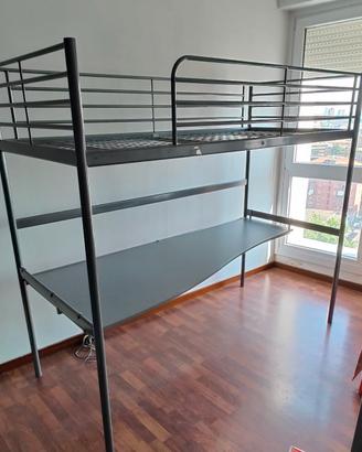Letto Ikea Svarta a soppalco con scrivania