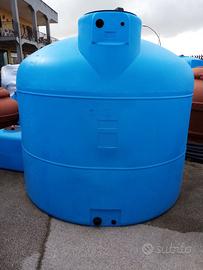CONTENITOTR A CISTERNA PER ACQUA :esterno ed inter