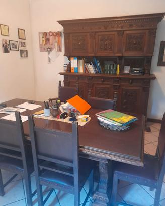 tavolo con sedie 